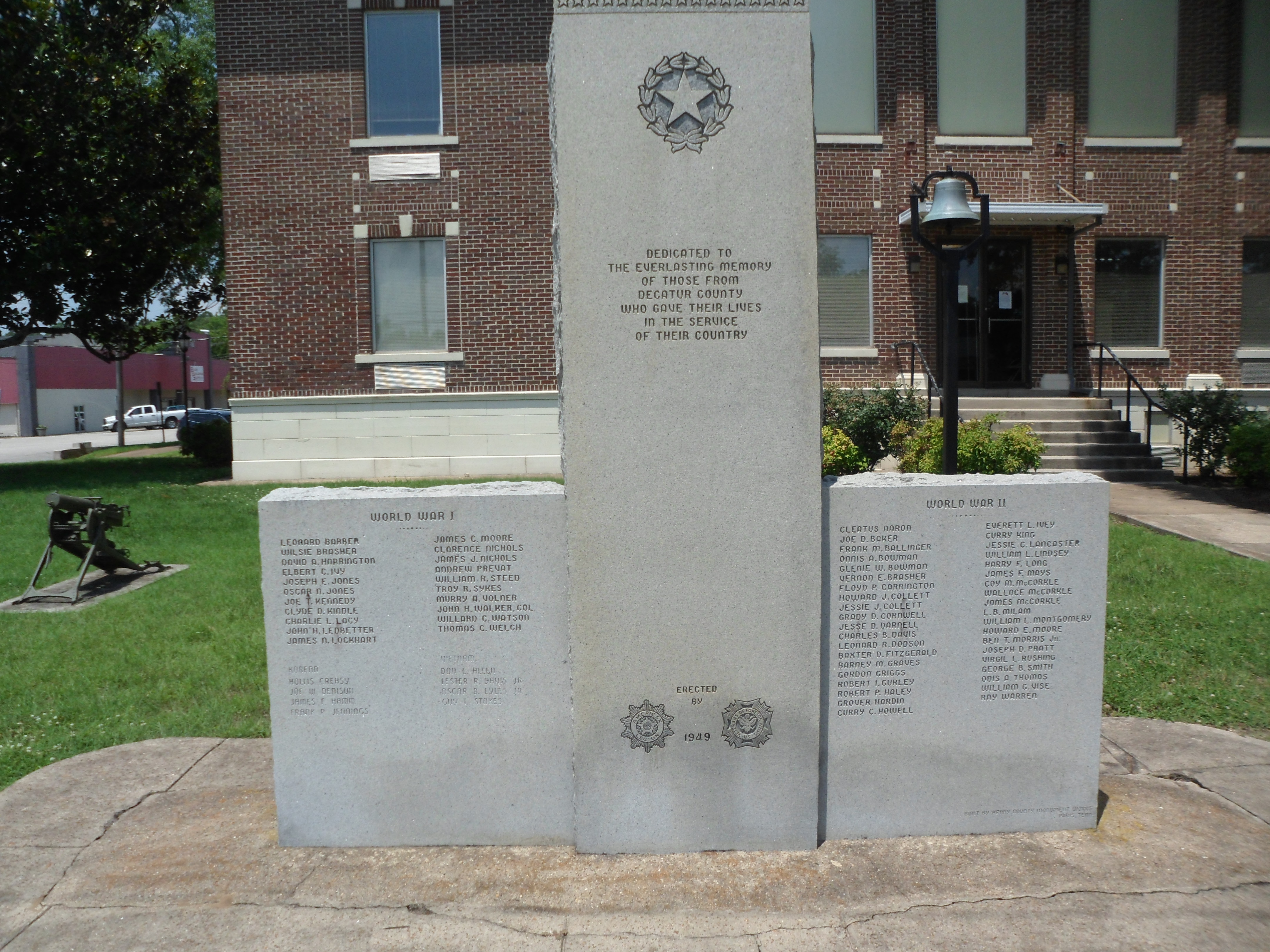Monument to Post 1900 Veterans